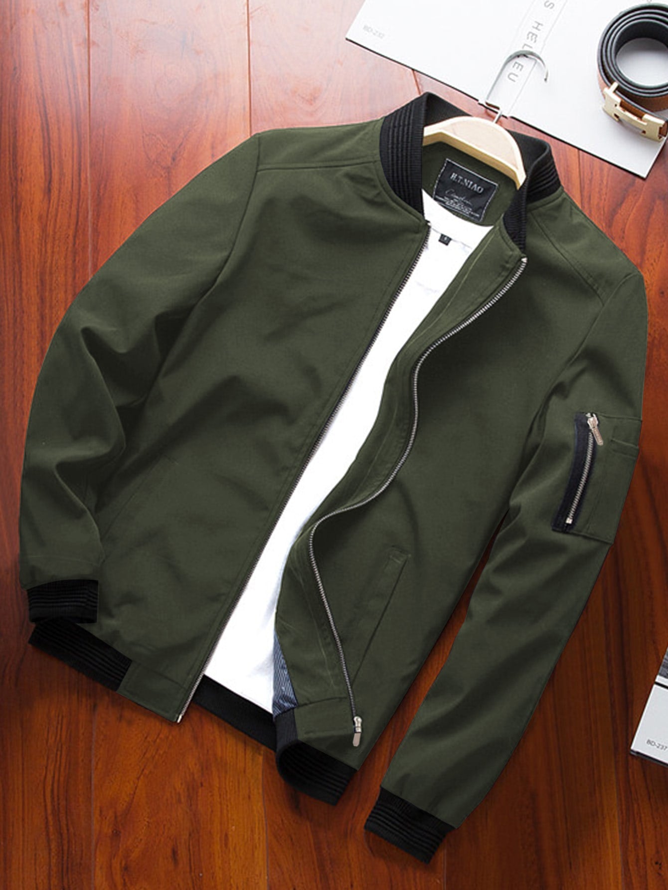 Blouson aviateur zippé pour hommes sans t-shirt